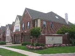 Looking for Townhomes in Dallas and Fort Worth? Apartments Plus will be happy to help.